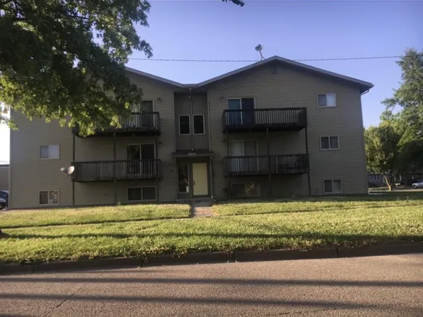 118 E 7th Ave #9, Emporia, KS 66801