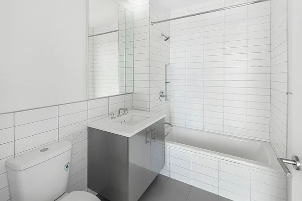 Rented by Living New York | media 9