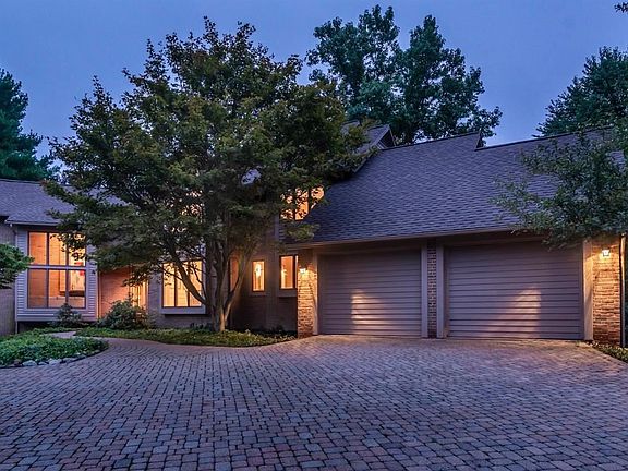 3rd image of 3715 River Pines Dr