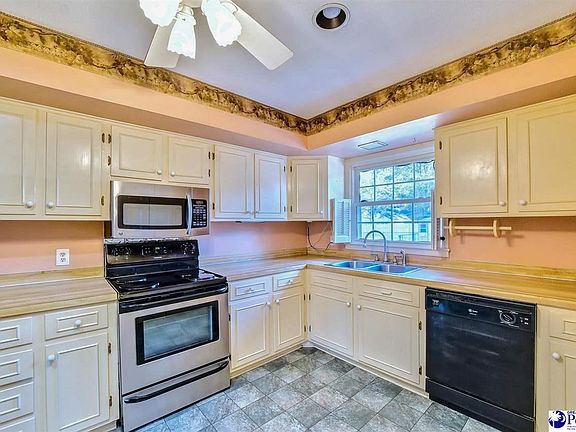2nd image of 1026 Edgewood Dr