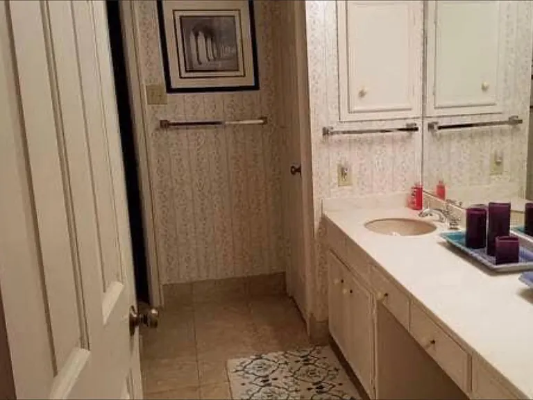 418 Woodland Hills Dr #1 — Photo 4