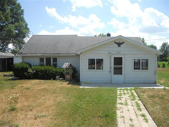 2nd image of 217 Wellington St