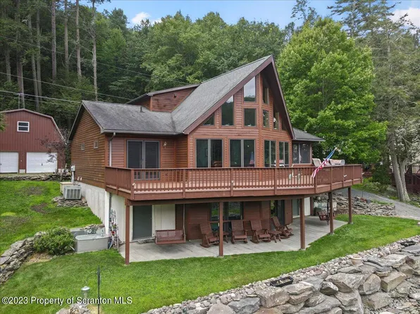 89 Riverview Hideaway Dr, Milanville, PA 18443