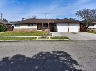 4557 E Weldon Ave, Fresno, CA 93703