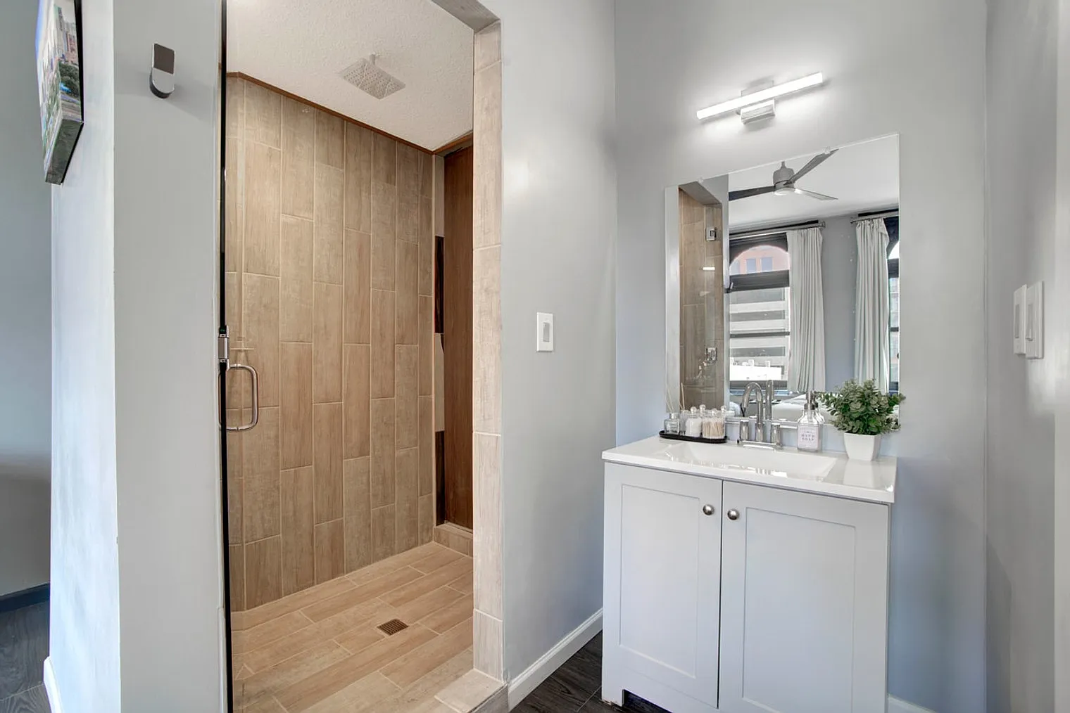 Studio, 1.0 bath, 269 sqft, $3,357 — Photo 4