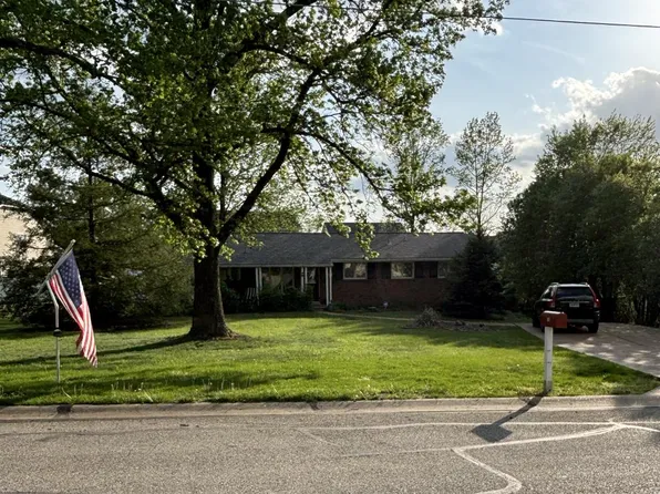 58 Weis Ave, Ballwin, MO 63011