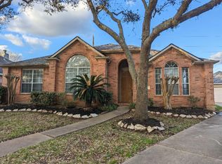 1822 American Elm Ct, Sugar Land, TX 77479