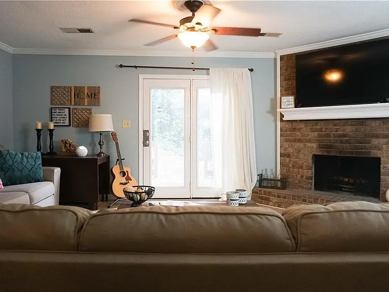 1720 Twin Brooks Dr SE — Photo 5