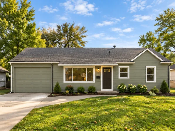 13701 Cypress Ave, Grandview, MO 64030