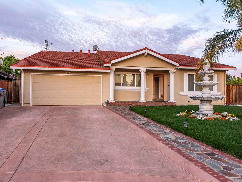 1st image of 2416 Glen Fox Ct
