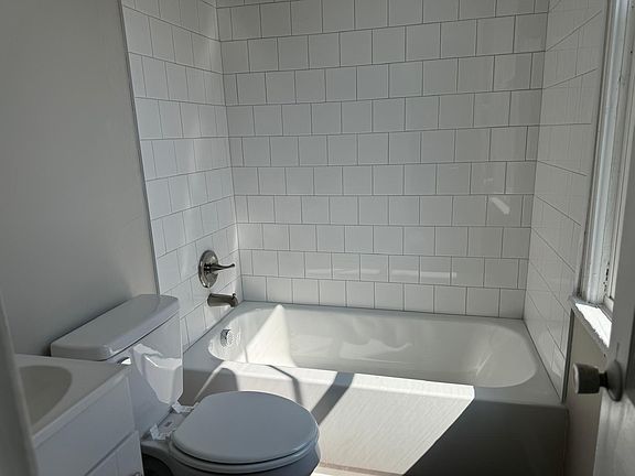 2nd image of 535 Whitman St SE APT B