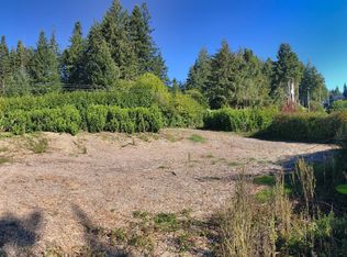 565 Kings Ave, Lakeside, OR 97449
