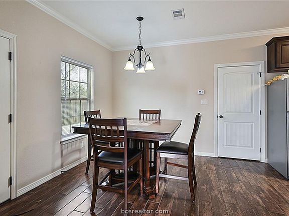 2nd image of 405 Ash St #A