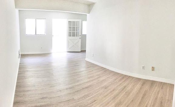 Living Room area, side door entry