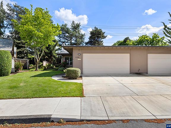3rd image of 1108 Karen Way NW