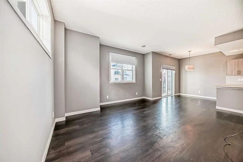 Calgary Townhouse for rent - 2 Bedrooms — photo 7