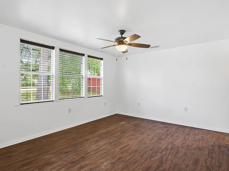 7606 Williamson Creek Dr — Photo 6
