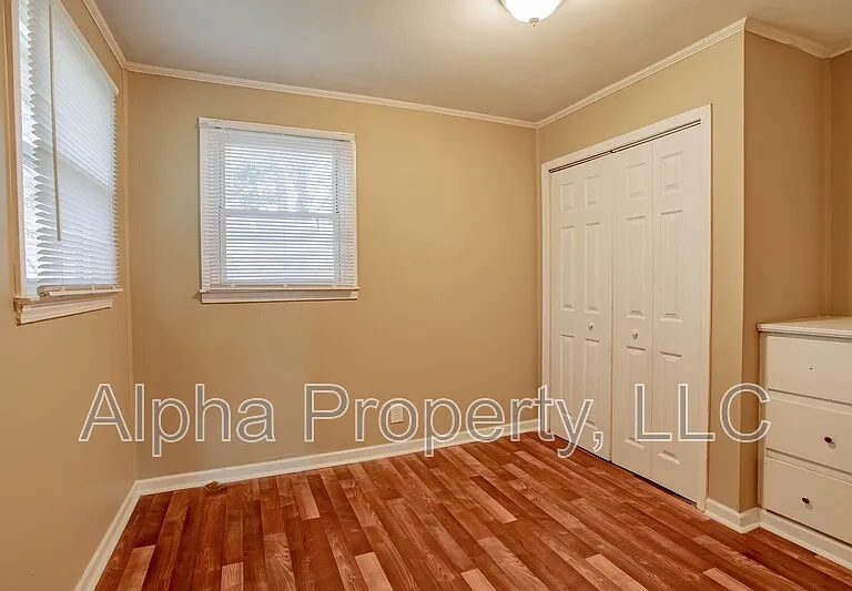 105 Foster Cir #12 — Photo 5