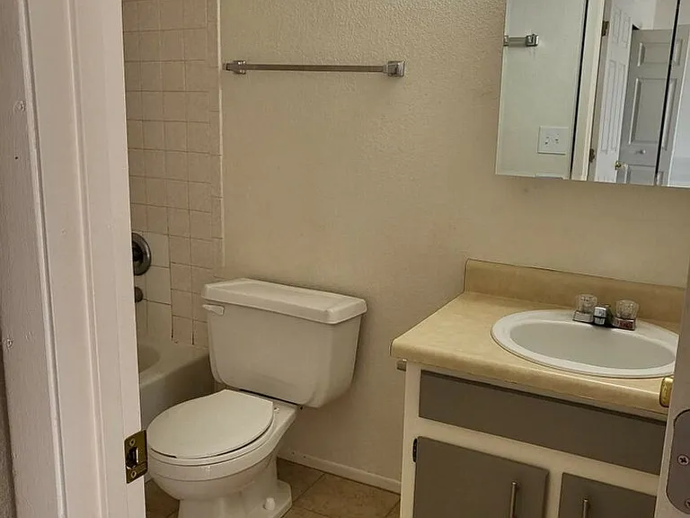 5560 Bowden Loop — Photo 6
