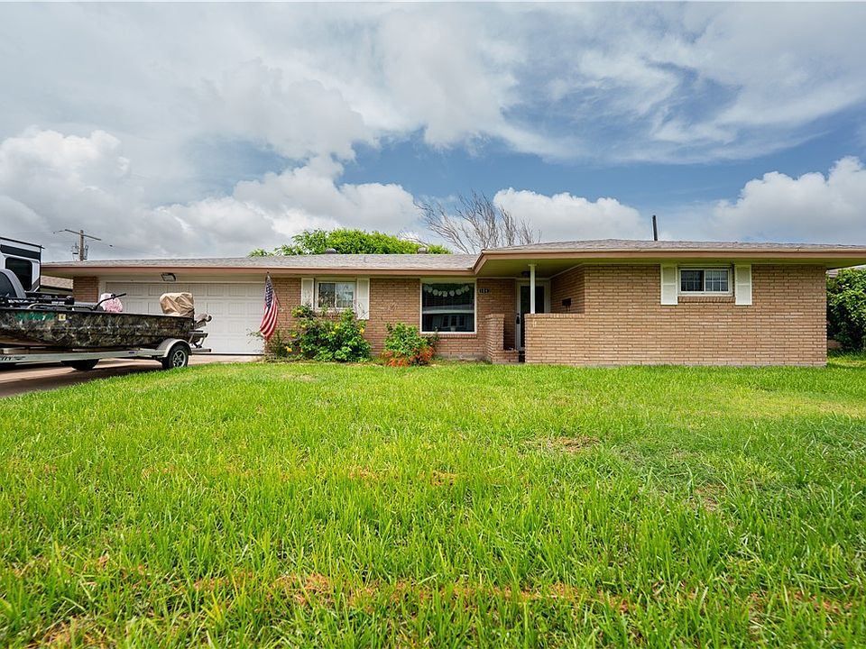 1st image of 104 W Janin Cir