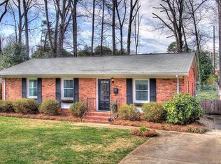 524 Kenlough Dr, Charlotte, NC 28209