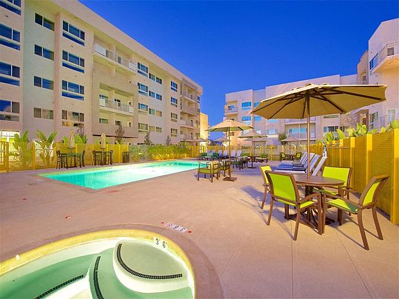 3rd image of 320 Town Center Pkwy #1113