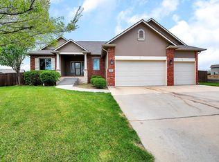 2351 N Sandstone St, Andover, KS 67002