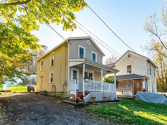 2nd image of 10633 Dewey Ave