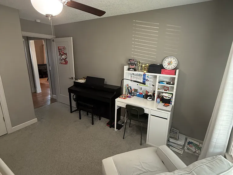 921 Silver Rain Rd — Photo 20