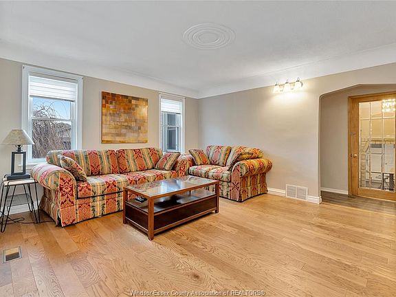 3rd image of 6095 Short Disputed Rd