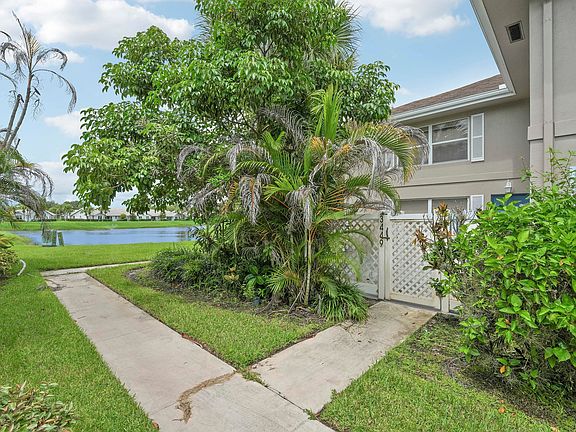 2nd image of 3449 SW Sunset Trace Cir