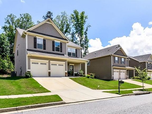 3rd image of 807 Pine Ln