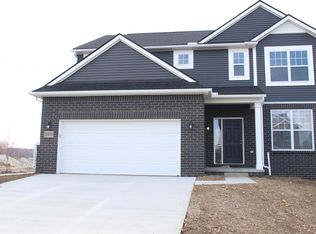 Ten Butcher Rd, Fenton, MI 48430