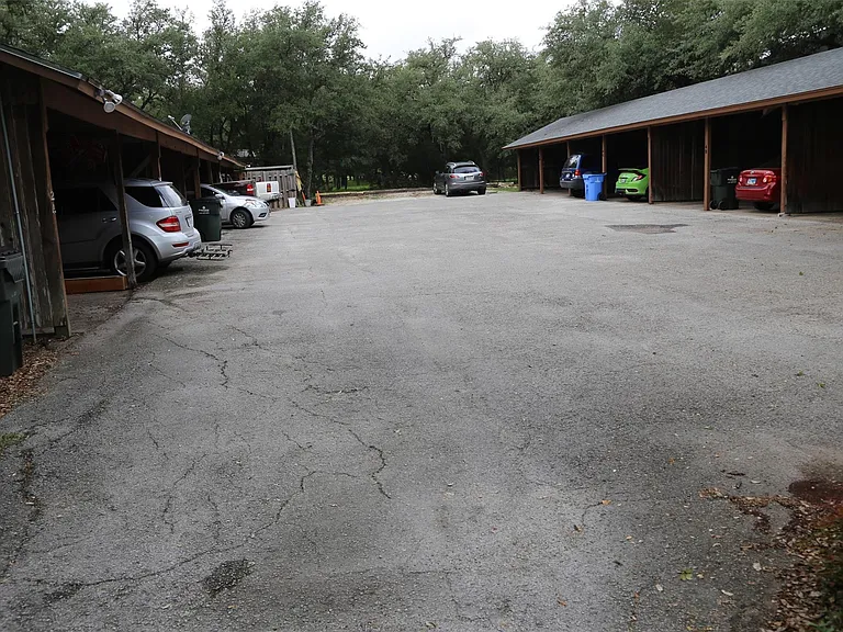 4 Deerfield Dr #D — Photo 16