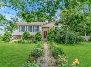 1389 Islip Ave, Central Islip, NY 11722