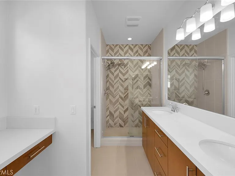 6328 Pacific Way — Photo 24