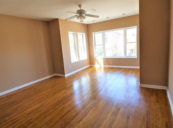 2nd image of 7147 S Woodlawn Ave APT 2
