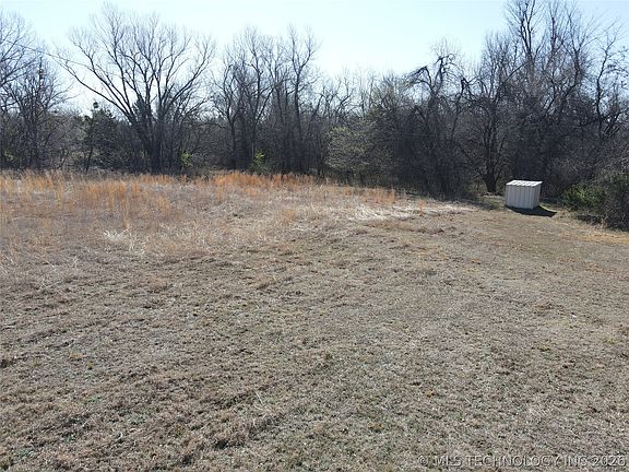 3rd image of 2441 E Rock Creek Rd