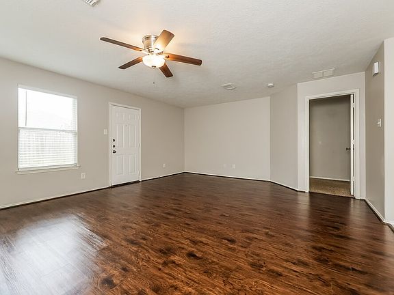 3rd image of 4931 Winding View Ln