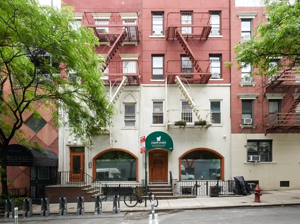 453 West 56th Street image 10 of 11