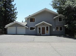 31125 Valley Oak Dr, Running Springs, CA 92382