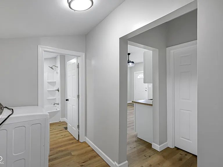 2209 Noble St #1 — Photo 7