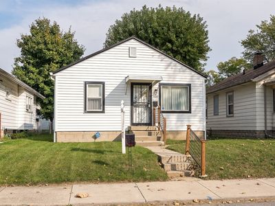 1327 N Grant Ave, Indianapolis, IN, 46201