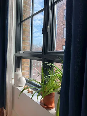 Rented by City Vista Inc | media 64