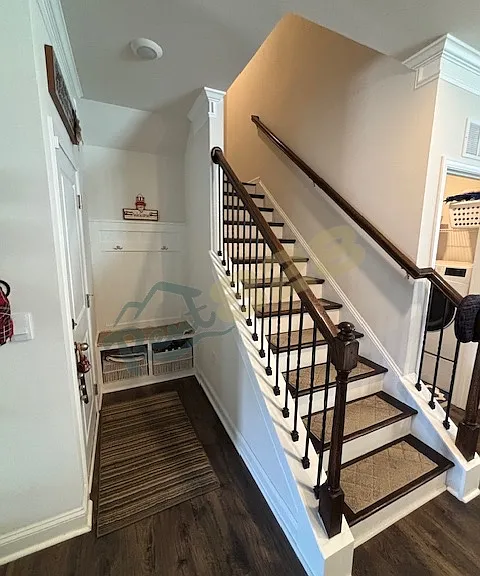 stairwell to 2nd level