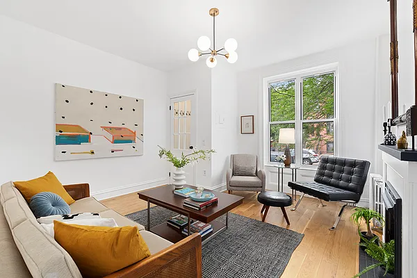 Sold by Compass | media 3