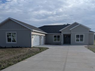 1440 County Road 212, Oxford, FL 34484