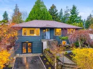 15839 9th Ave SW, Seattle, WA 98166