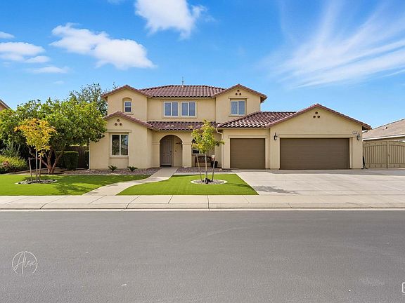 2nd image of 15937 Cusano Pl