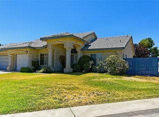 14385 Del Amo Dr, Victorville, CA 92392
